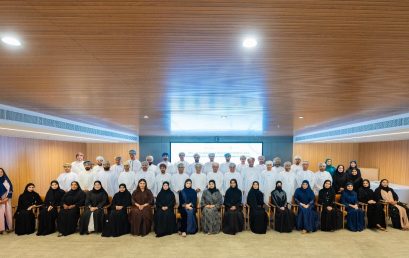 CCBA Students at Dhofar University Successfully Complete a Training Program at Al-Ezz Islamic Bank